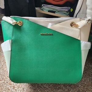 Michael Kors Jet Set Large Color-Block Saffiano Leather Tote Bag Green NWT.